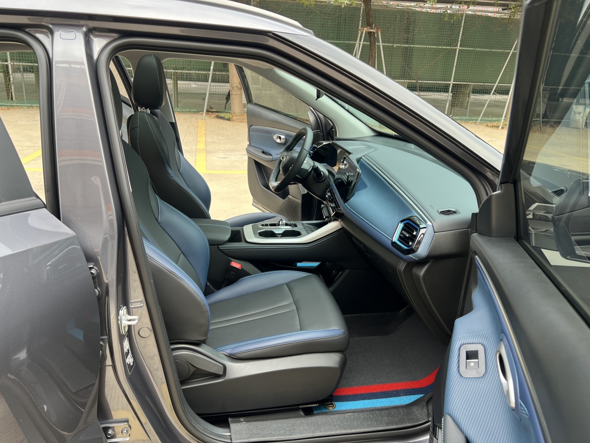GAC Trumpchi GS3 2025 #14 GAC Trumpchi GS3 2025 car image #14