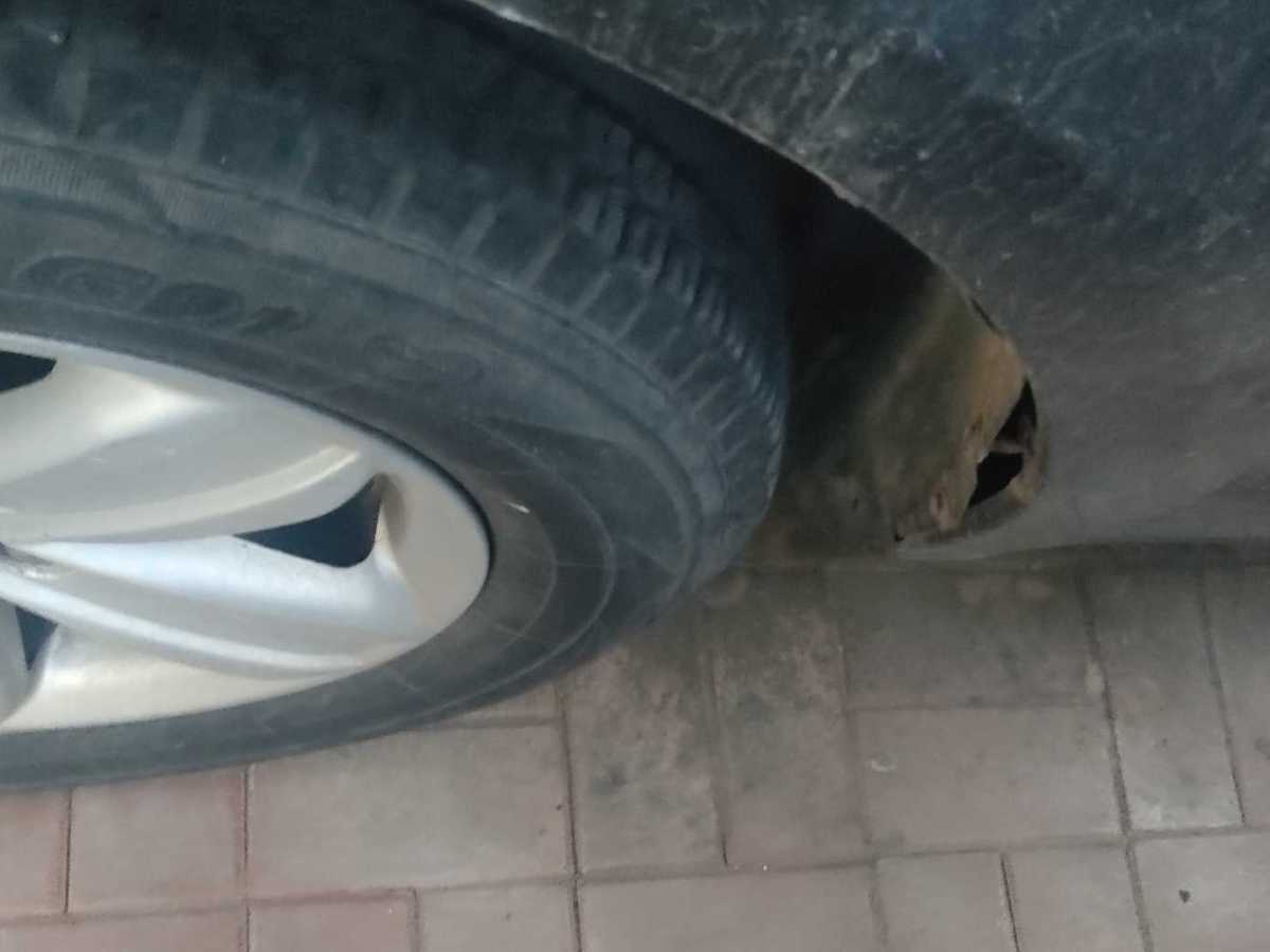 GEELY GX7 2012 car image #14