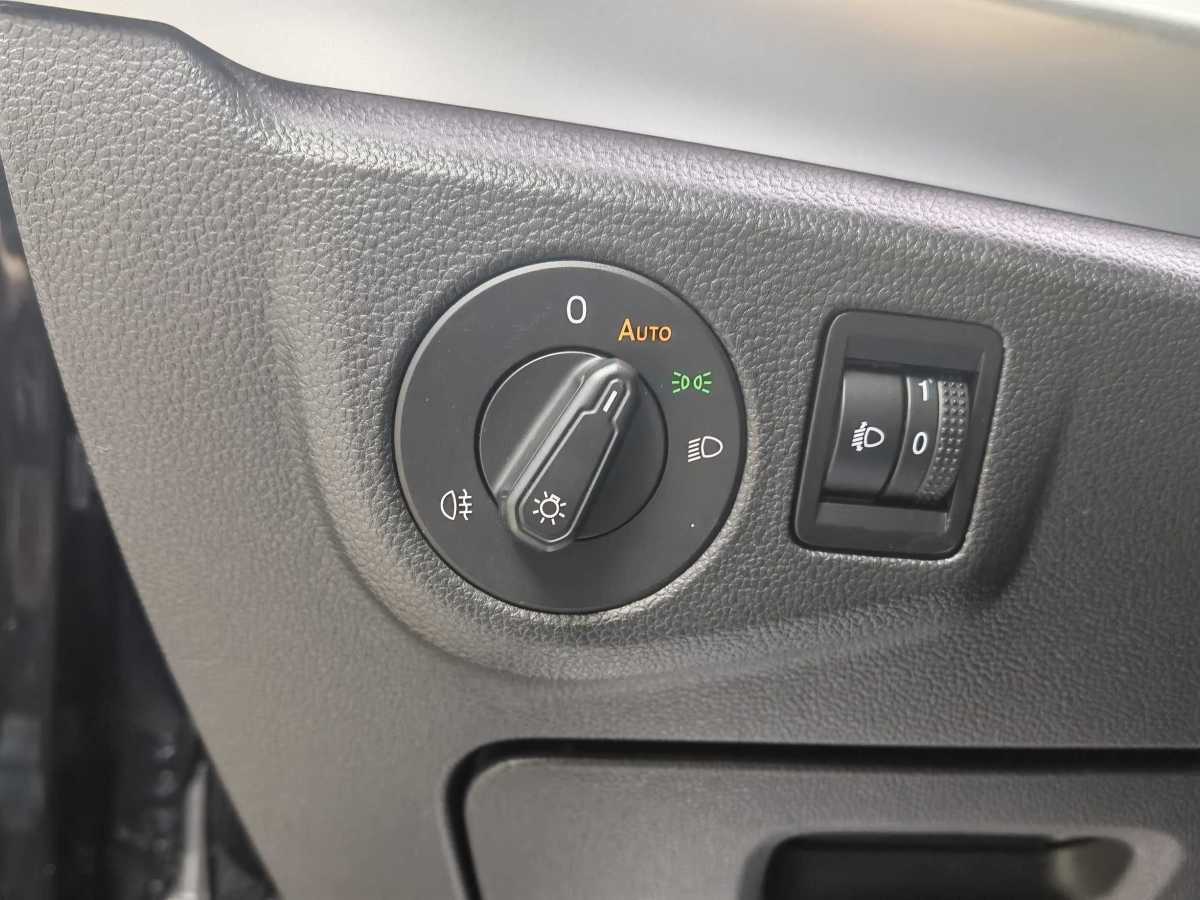 Volkswagen Lavida 2022 car image #14