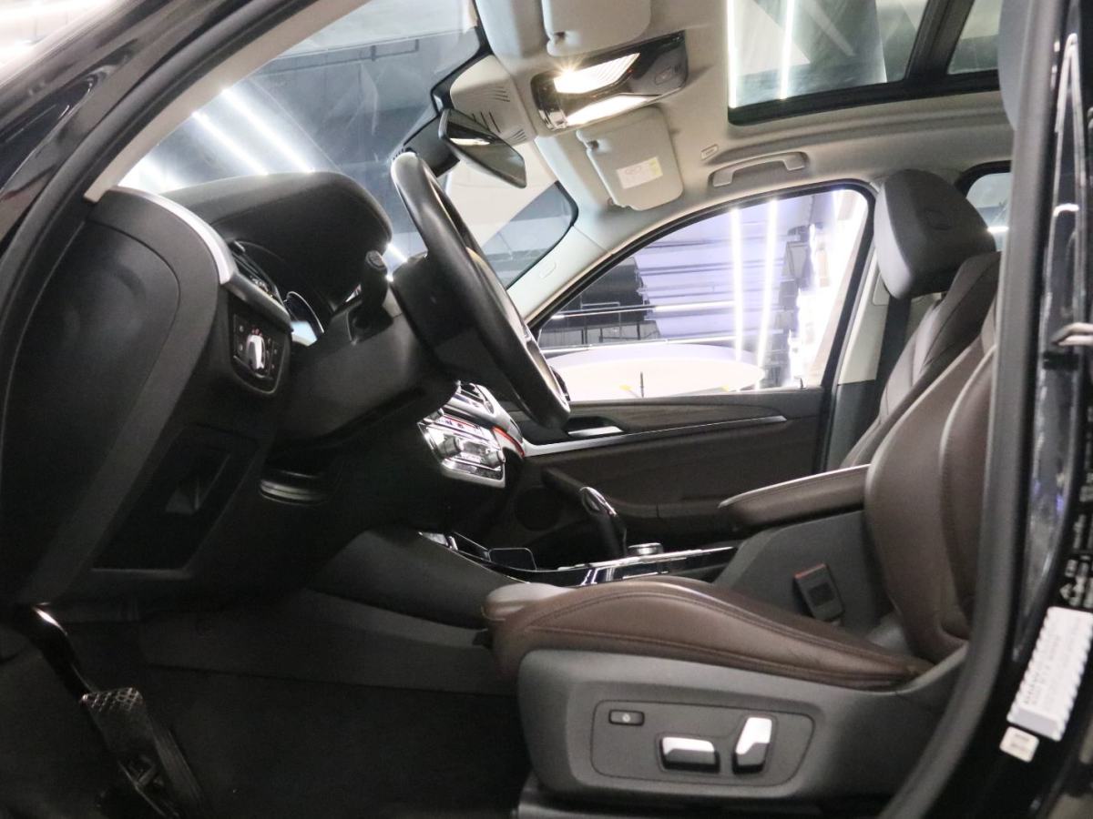 BMW X3 2019 car image #14