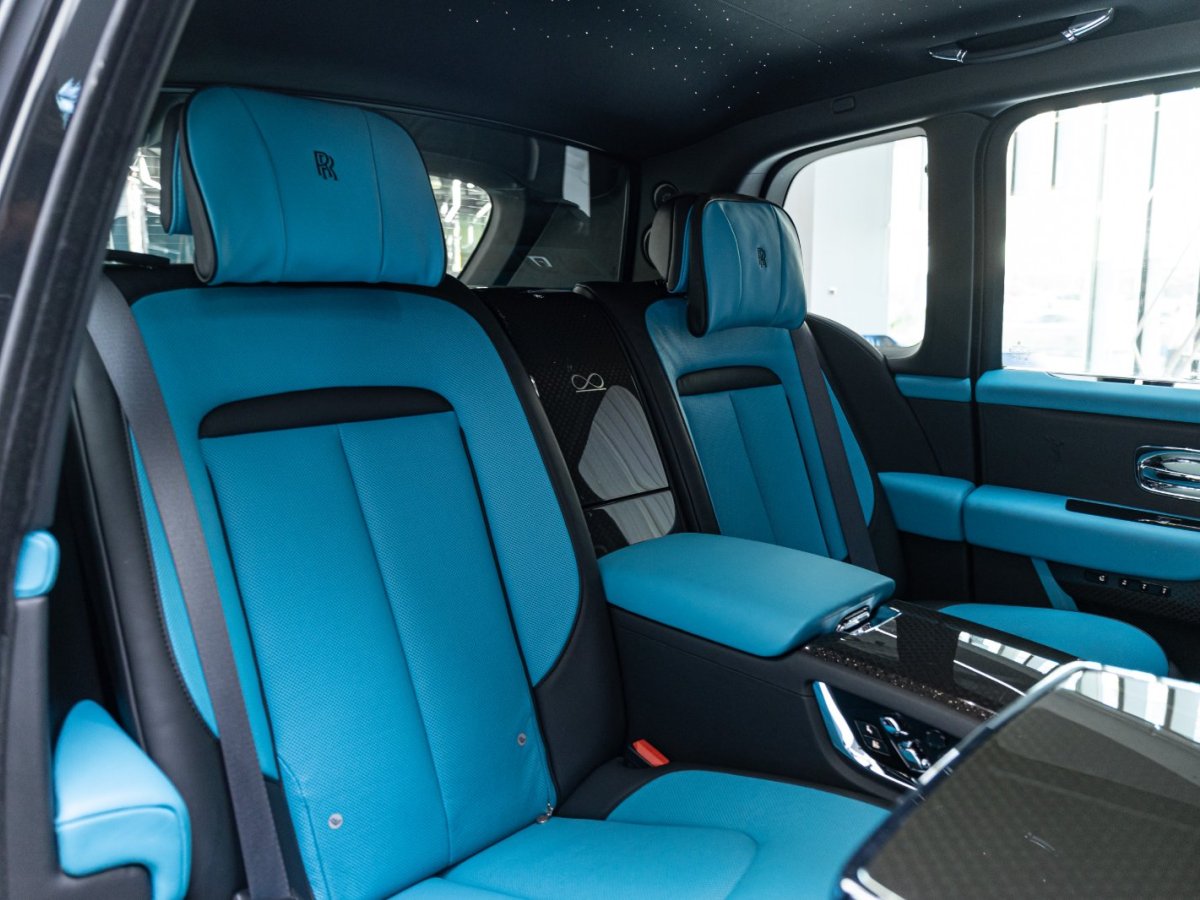 Rolls-Royce Cullinan 2021 car image #14