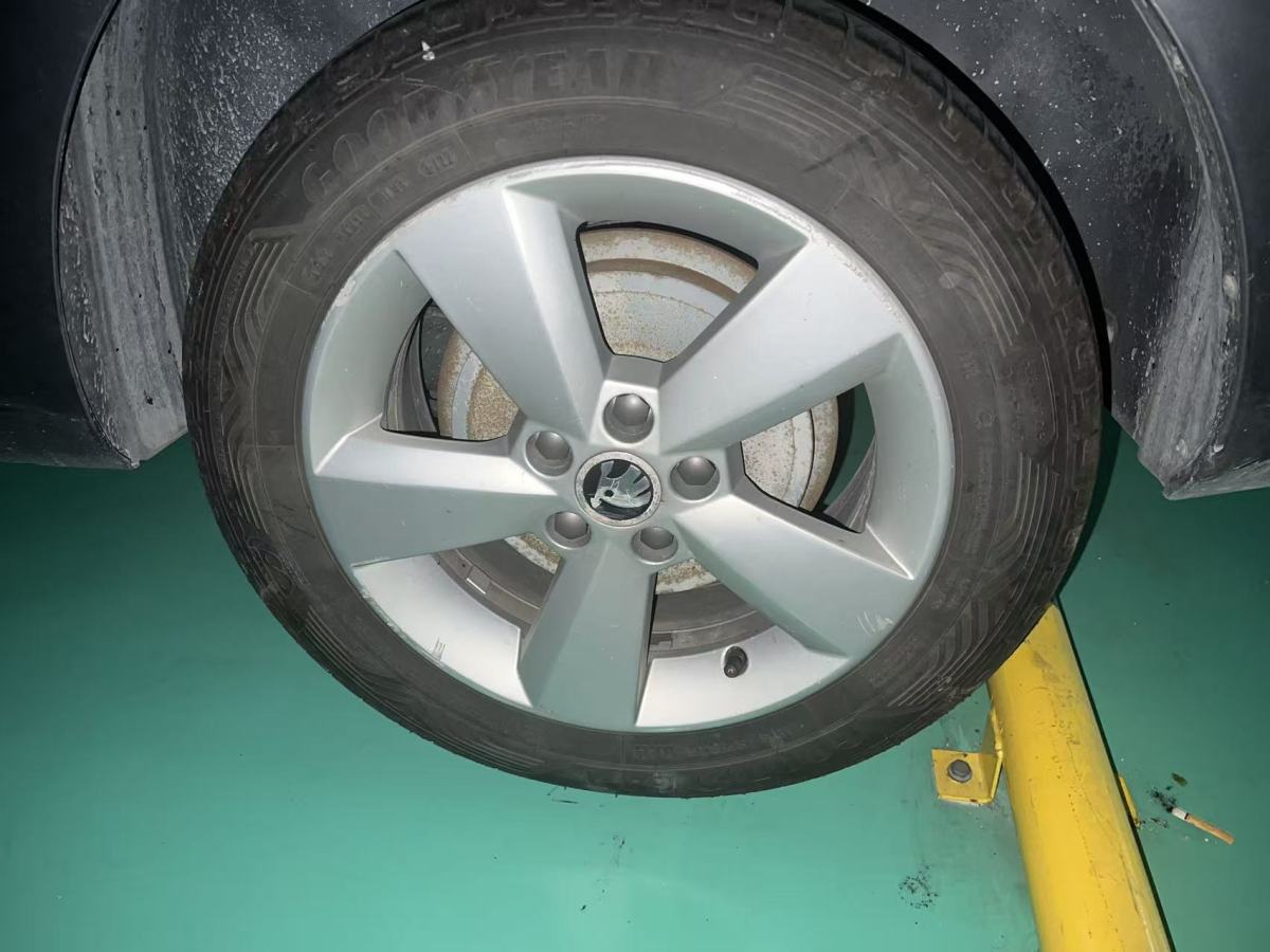 Skoda Rapid 2017 immagine di auto #14