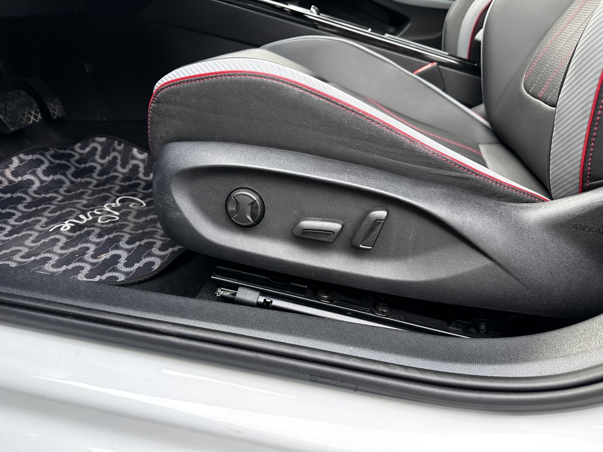 Volkswagen Lamando 2023 imagem de carro #14