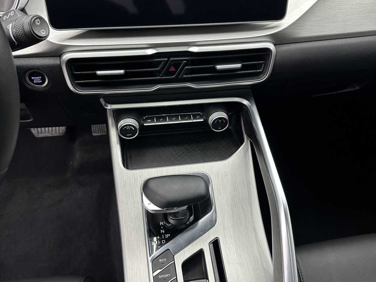 GEELY Coolray 2022 #14 GEELY Coolray 2022 car image #14