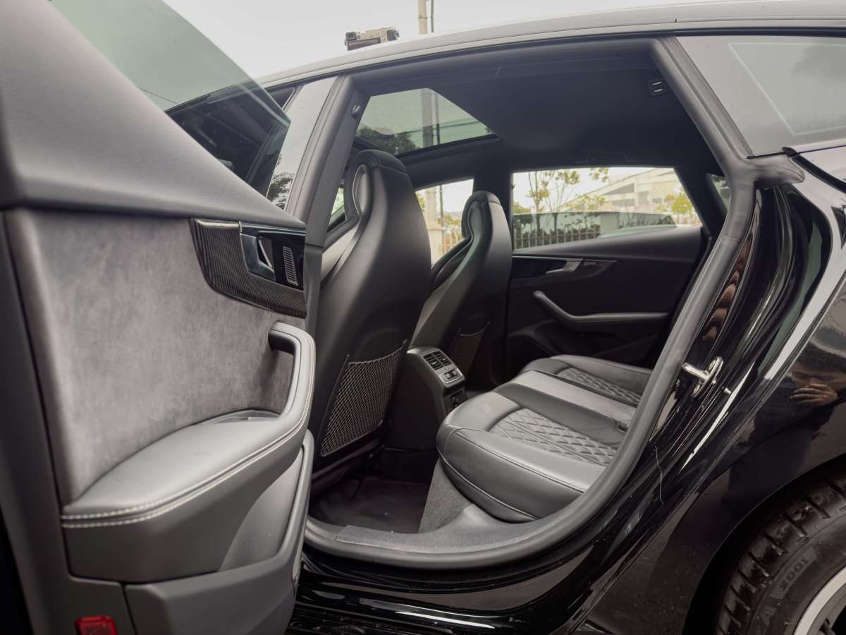 Audi S5 2023 car image #14