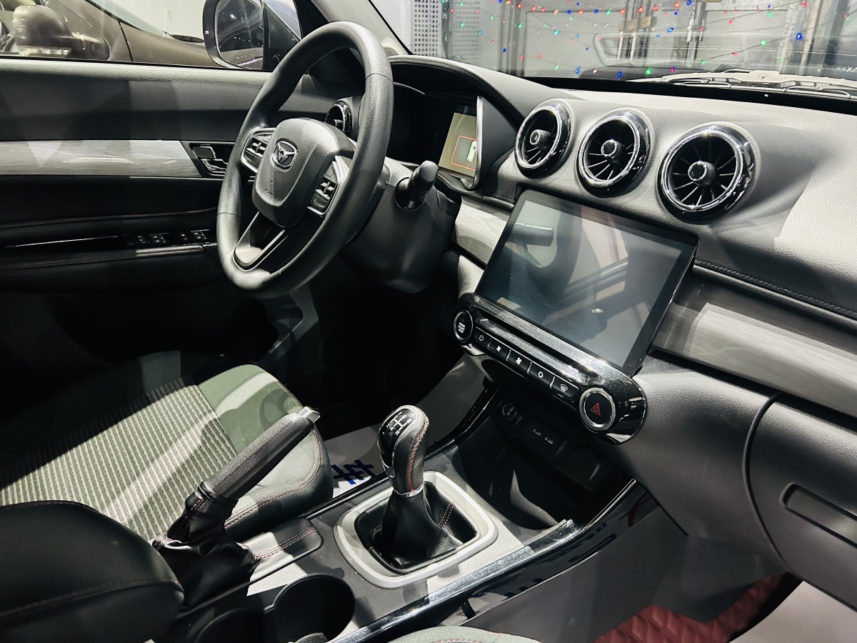 Kaiyi X3 2021 #14 Kaiyi X3 2021 car image #14