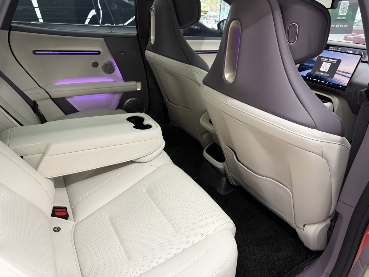 Avatr 06 2025 #14 Avatr 06 2025 car image #14