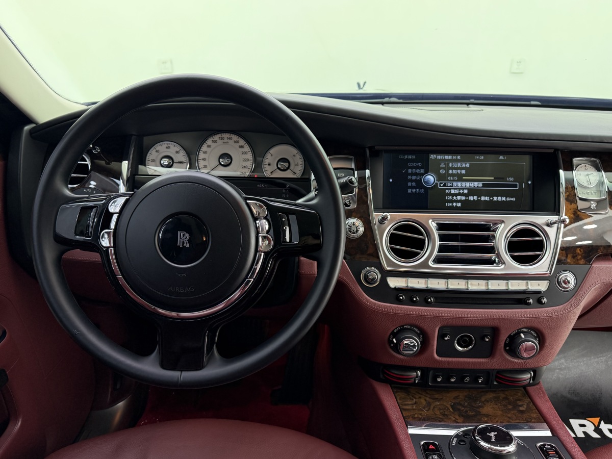 劳斯莱斯 古思特 2011 汽车图片 #14