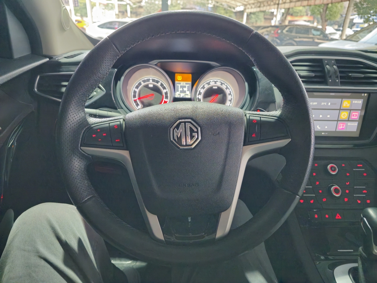 MG GS 2015 car image #14