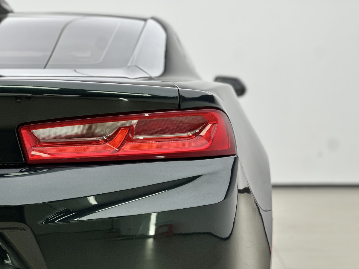 Chevrolet 2017 car image #14