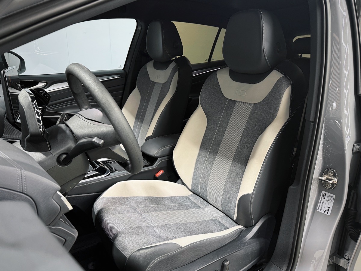 Volkswagen ID.4 Crozz 2023 immagine di auto #14