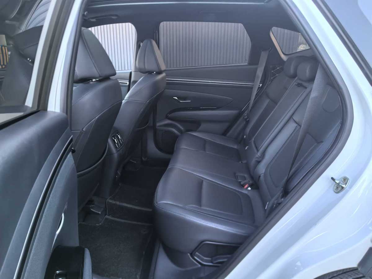 Hyundai Tucson 2021 car image #14