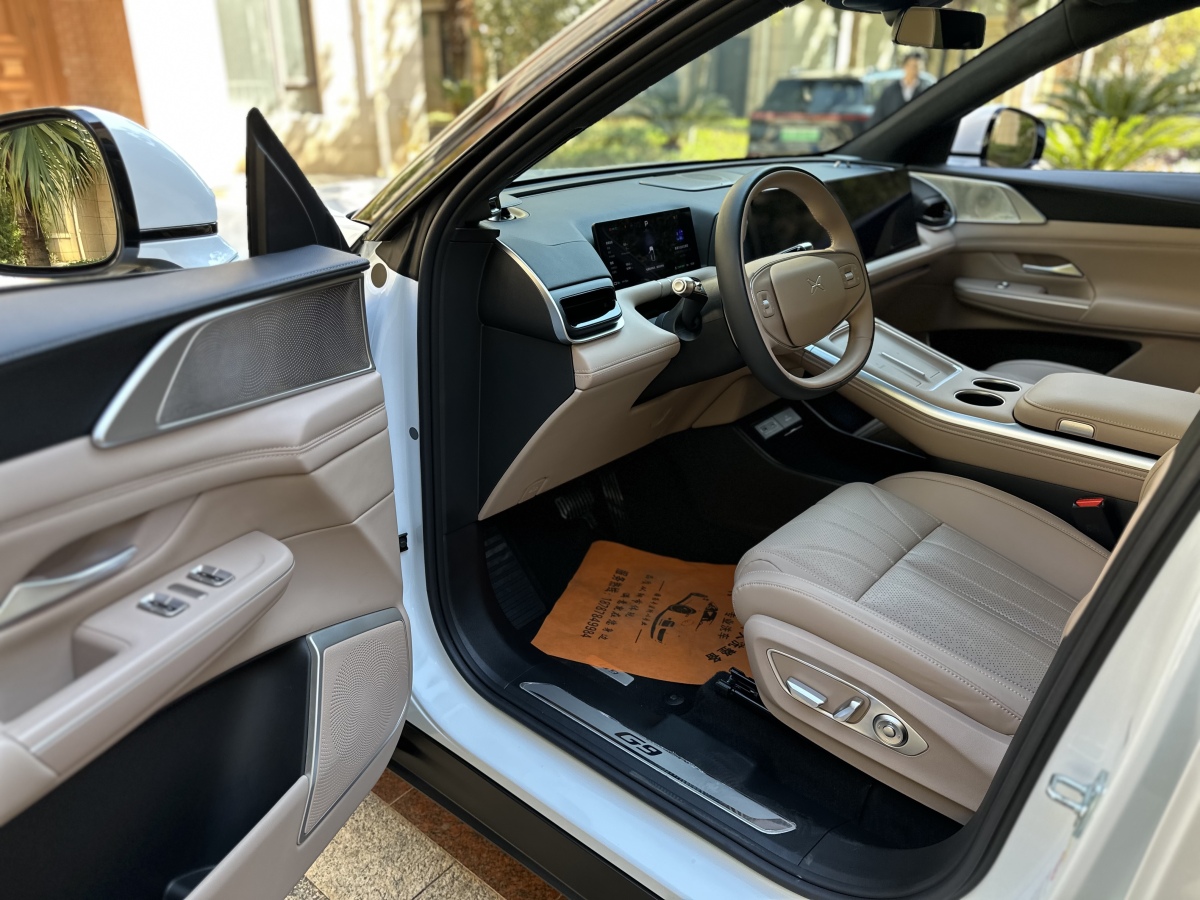 Xpeng G9 2025 imagem de carro #14