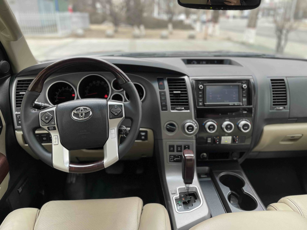 Toyota Sequoia 2015 #14 Toyota Sequoia 2015 immagine di auto #14