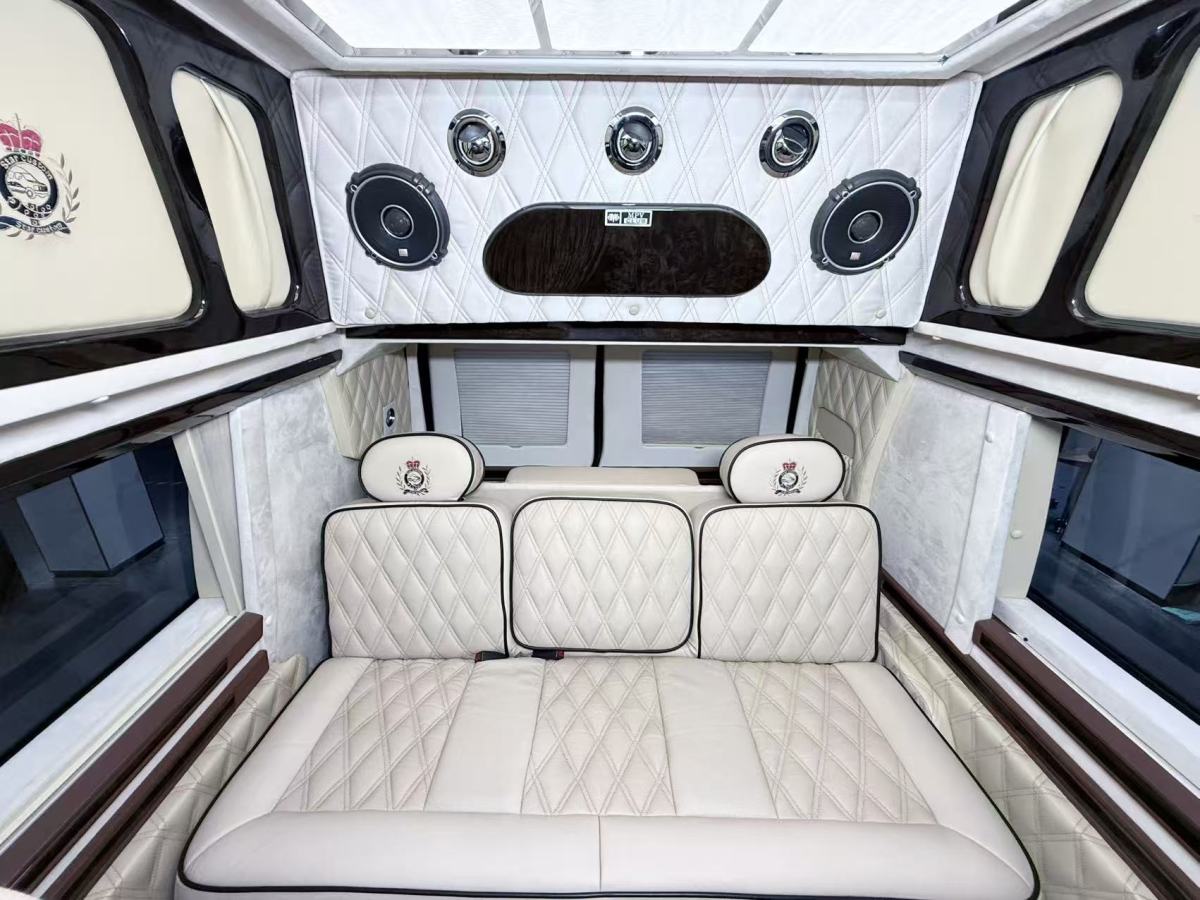 Ford E350 2015 #14 Ford E350 2015 car image #14