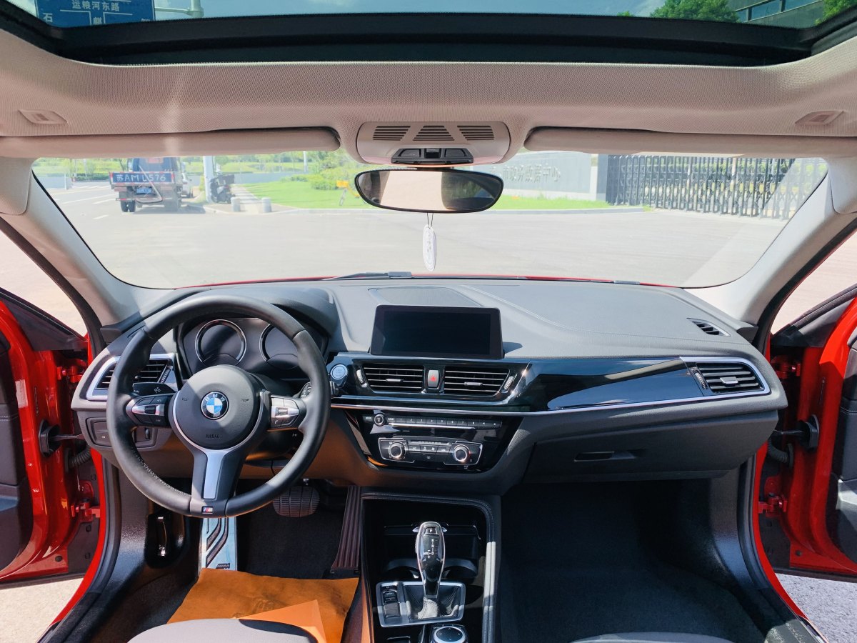 BMW 1 Series 2020 #14 BMW 1 Series 2020 car image #14