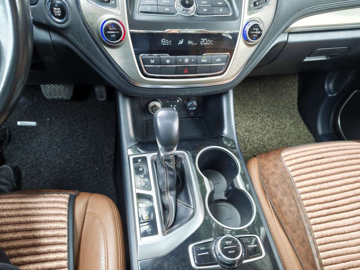 Changan CS95 2017 car image #14