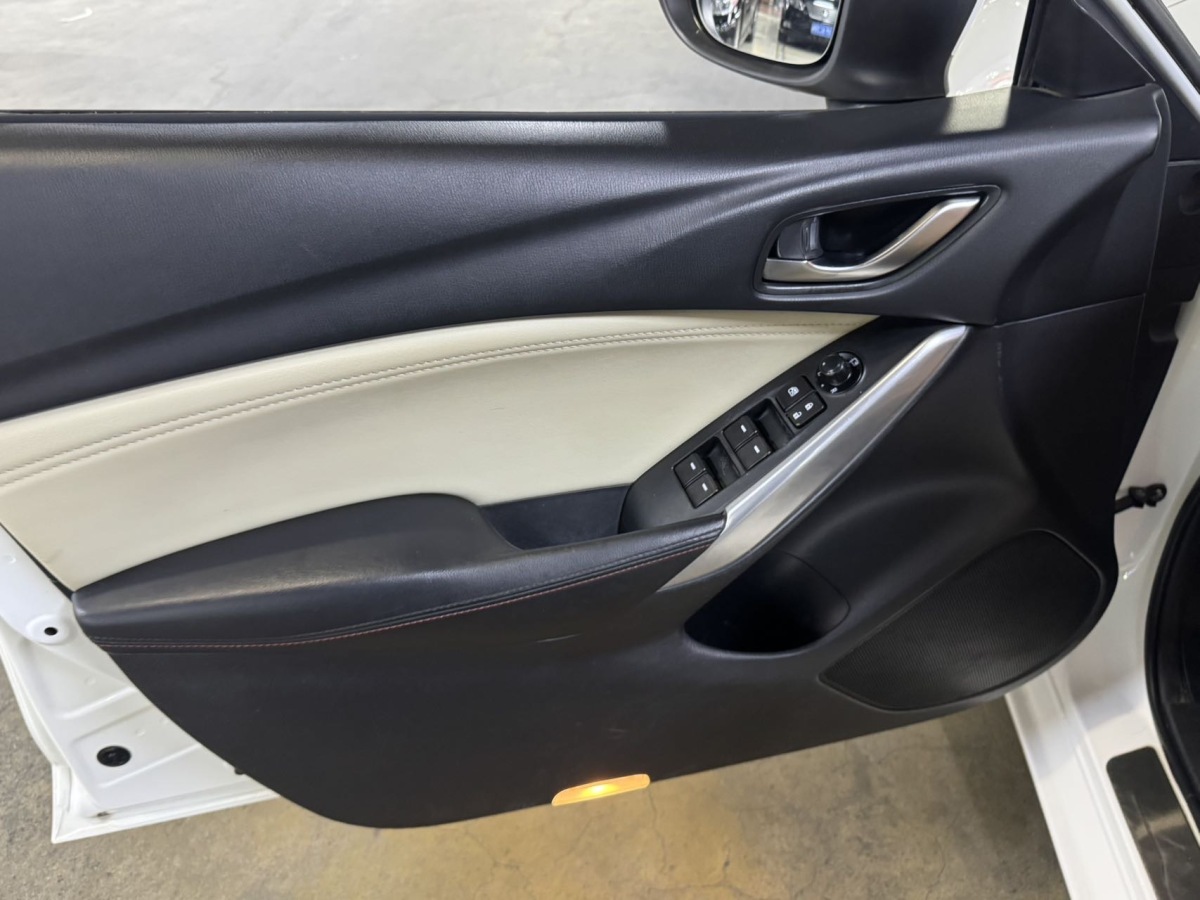 Mazda 2014 car image #14