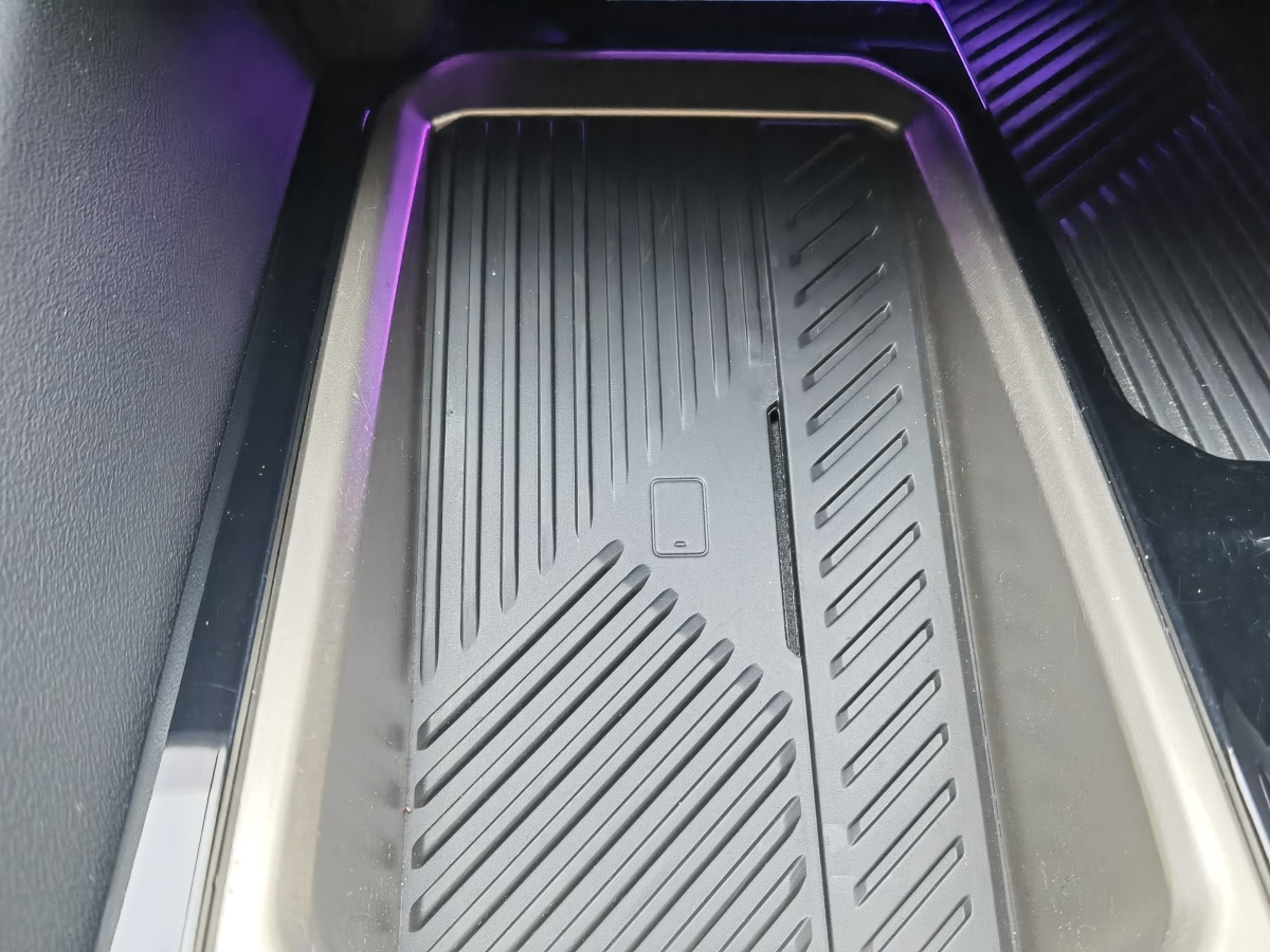 BMW i5 2024 immagine di auto #14