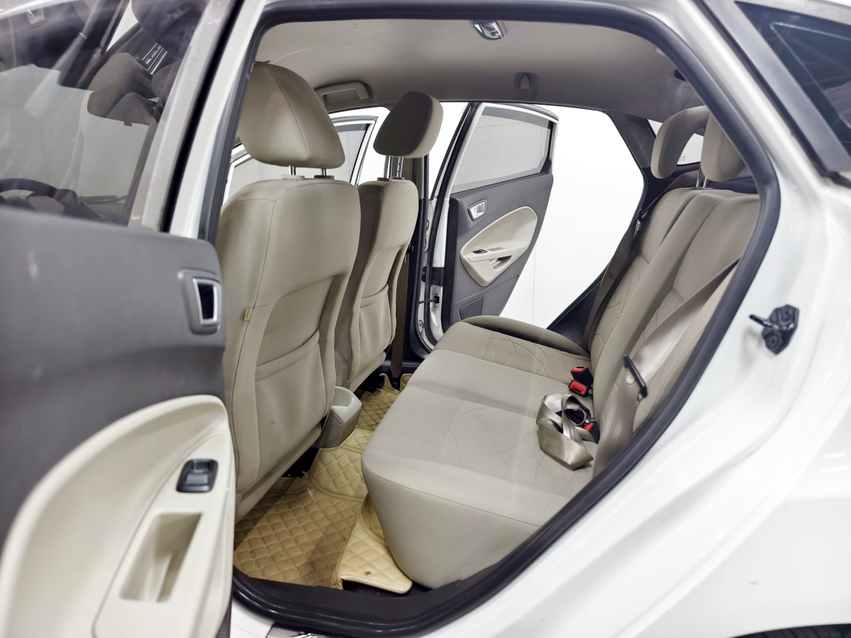 Ford Fiesta 2013 car image #14