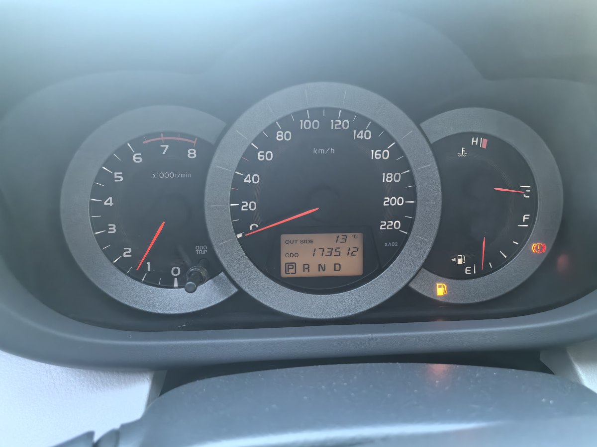 Toyota RAV4 (Imported) 2008 image de voiture #14