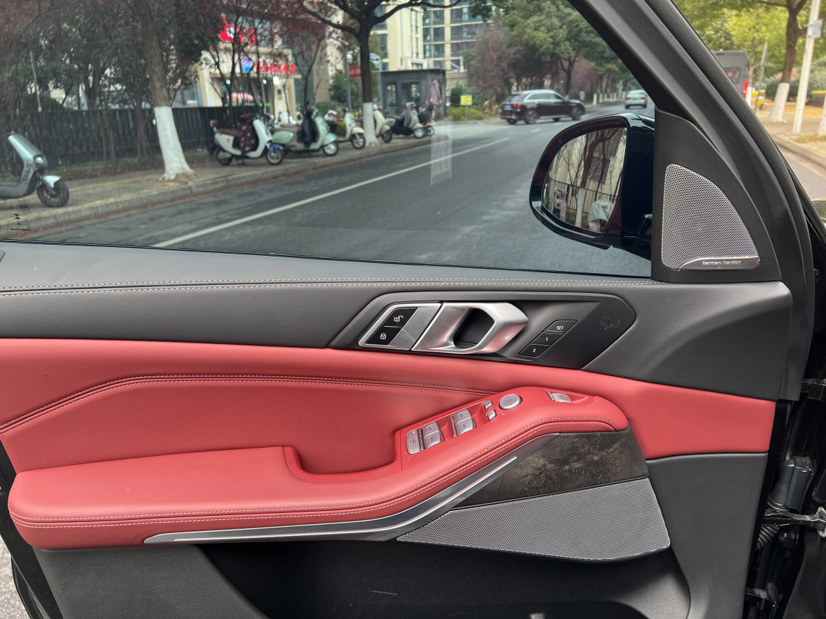 BMW X5 2025 car image #14