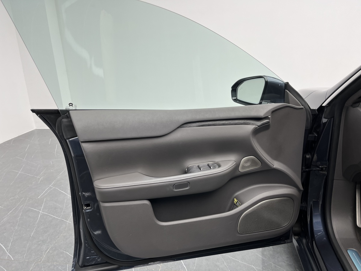 蔚来 蔚来ET7 2023 汽车图片 #14