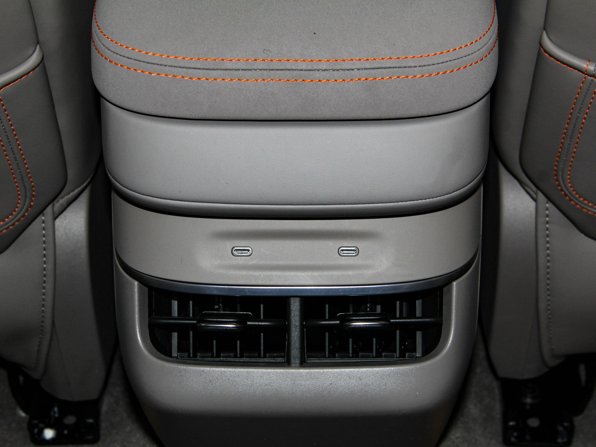 极氪 极氪007GT 2025 汽车图片 #14