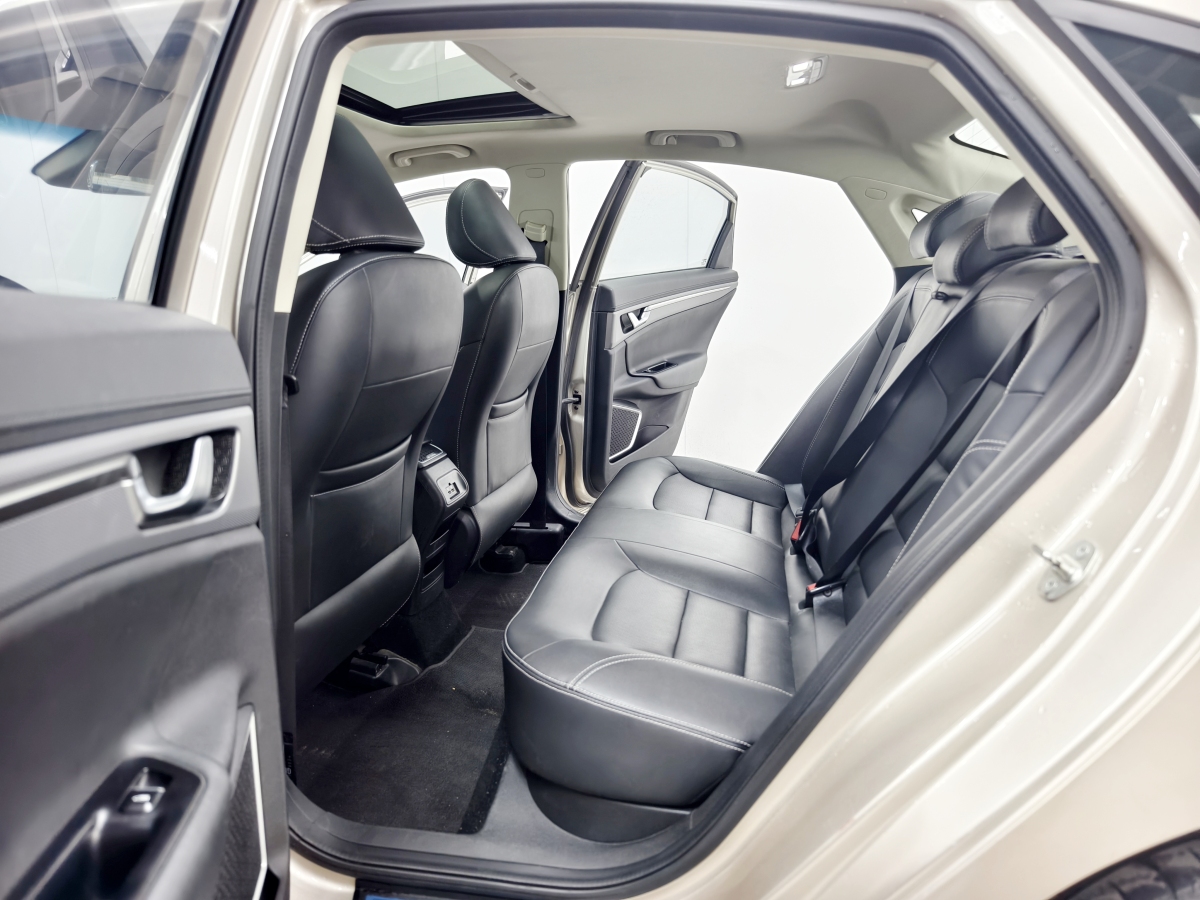 GEELY Emgrand GL 2018 car image #14