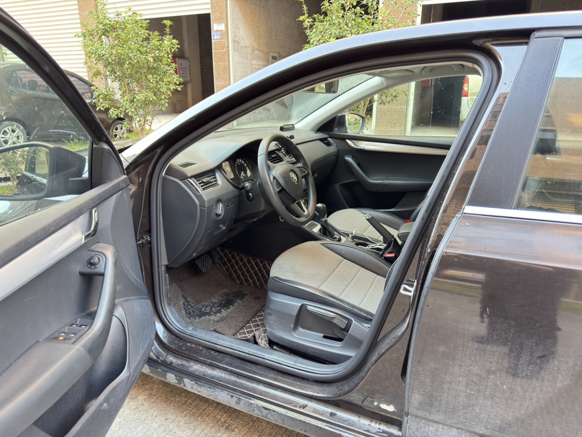 Skoda Octavia 2016 immagine di auto #14