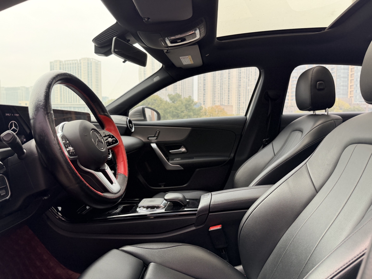 Mercedes-Benz A Class 2019 car image #14