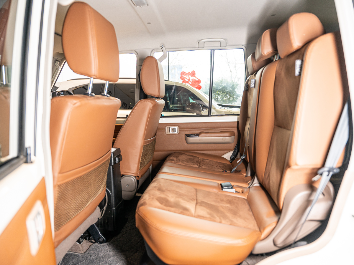 Toyota FJ Cruiser 2024 car image #14