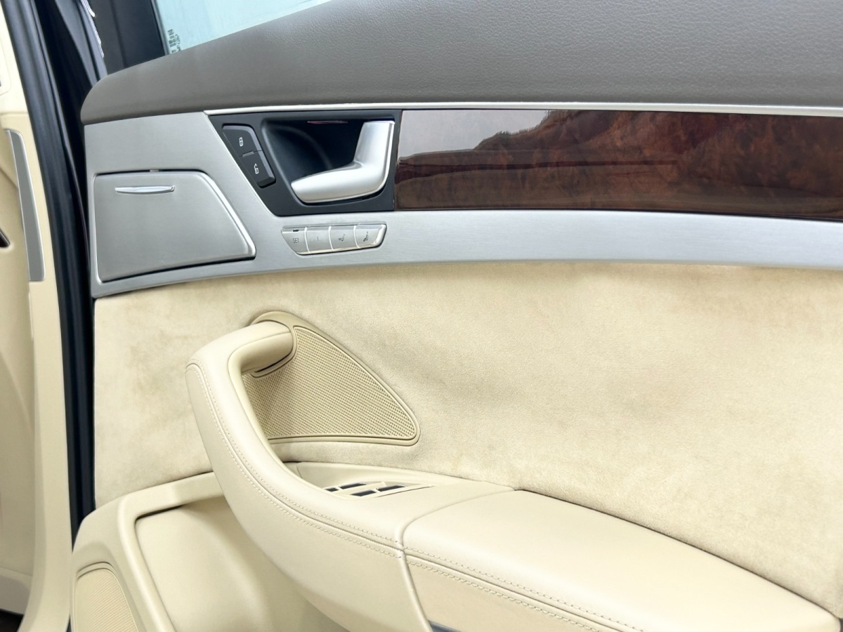 Audi 2013 car image #14