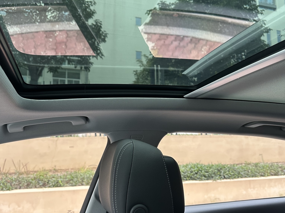 Audi A4L 2020 car image #14