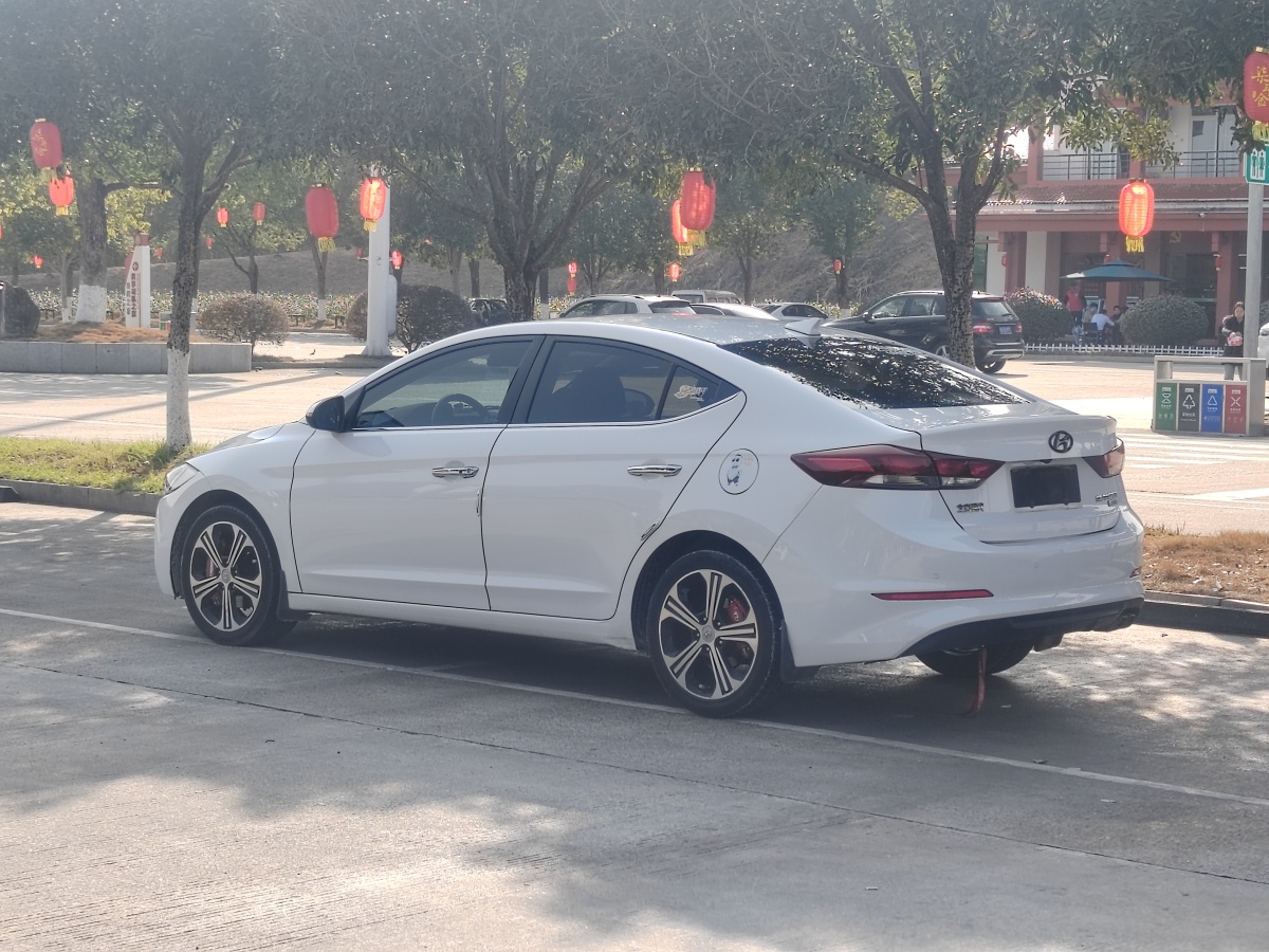 Hyundai Elantra AD 2018 immagine di auto #14