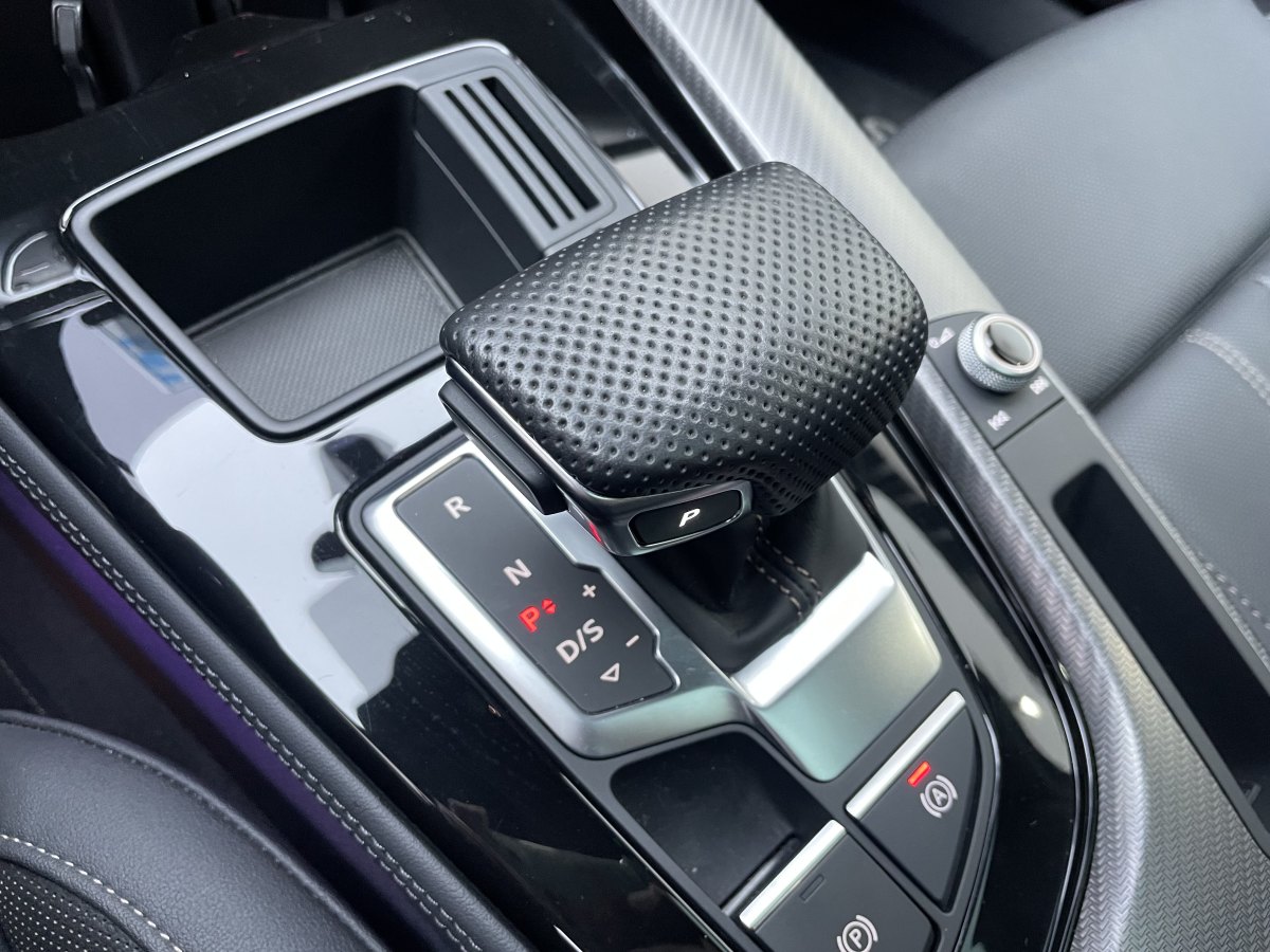 Audi A4L 2024 imagem de carro #14