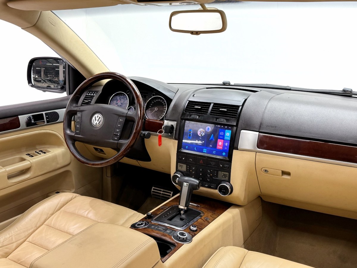 Volkswagen Touareg 2005 immagine di auto #14