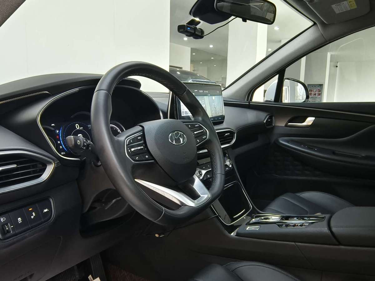 Hyundai Santa Fe 2021 car image #14