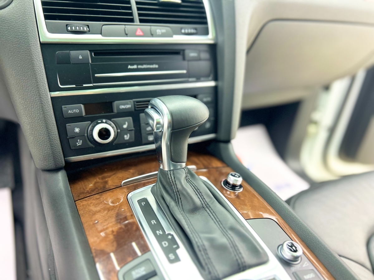 Audi 2014 car image #14