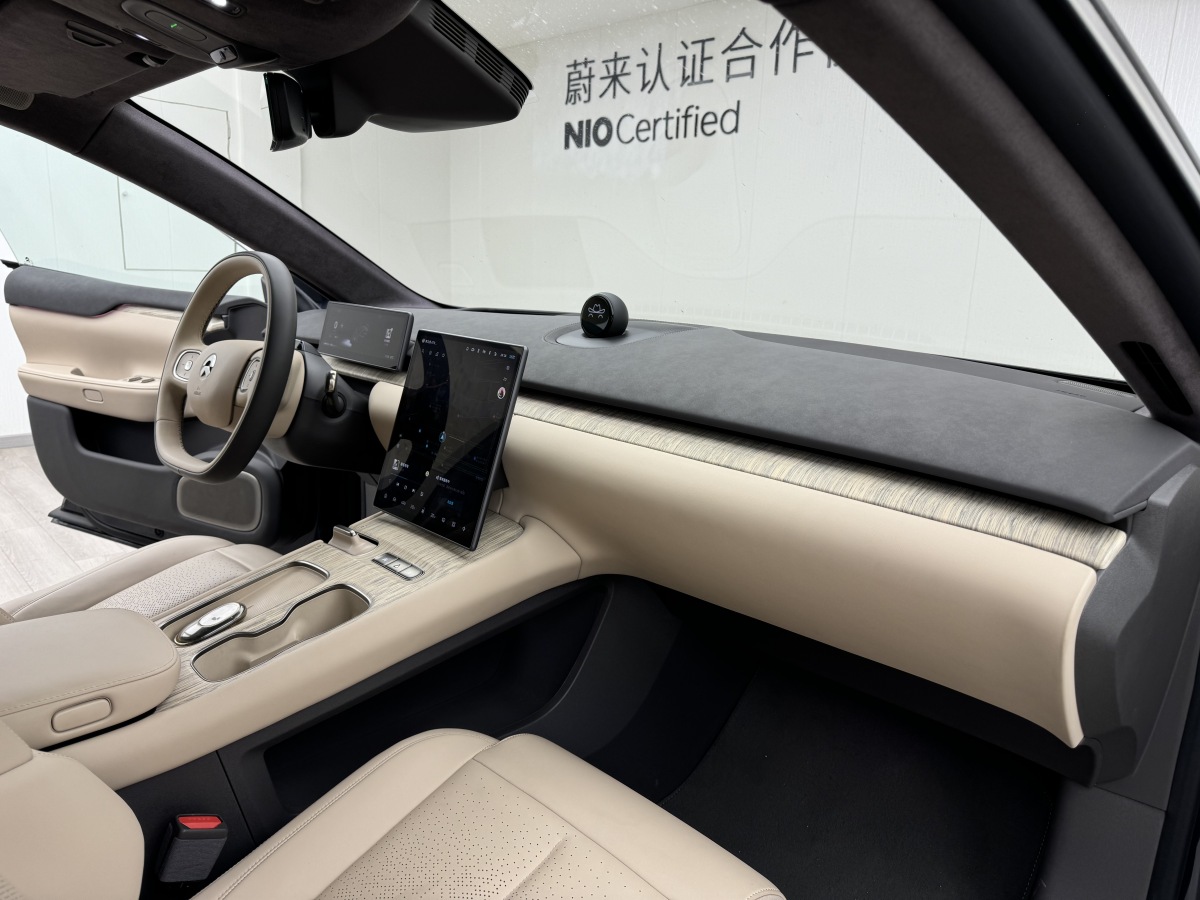 NIO ET7 2024 car image #14
