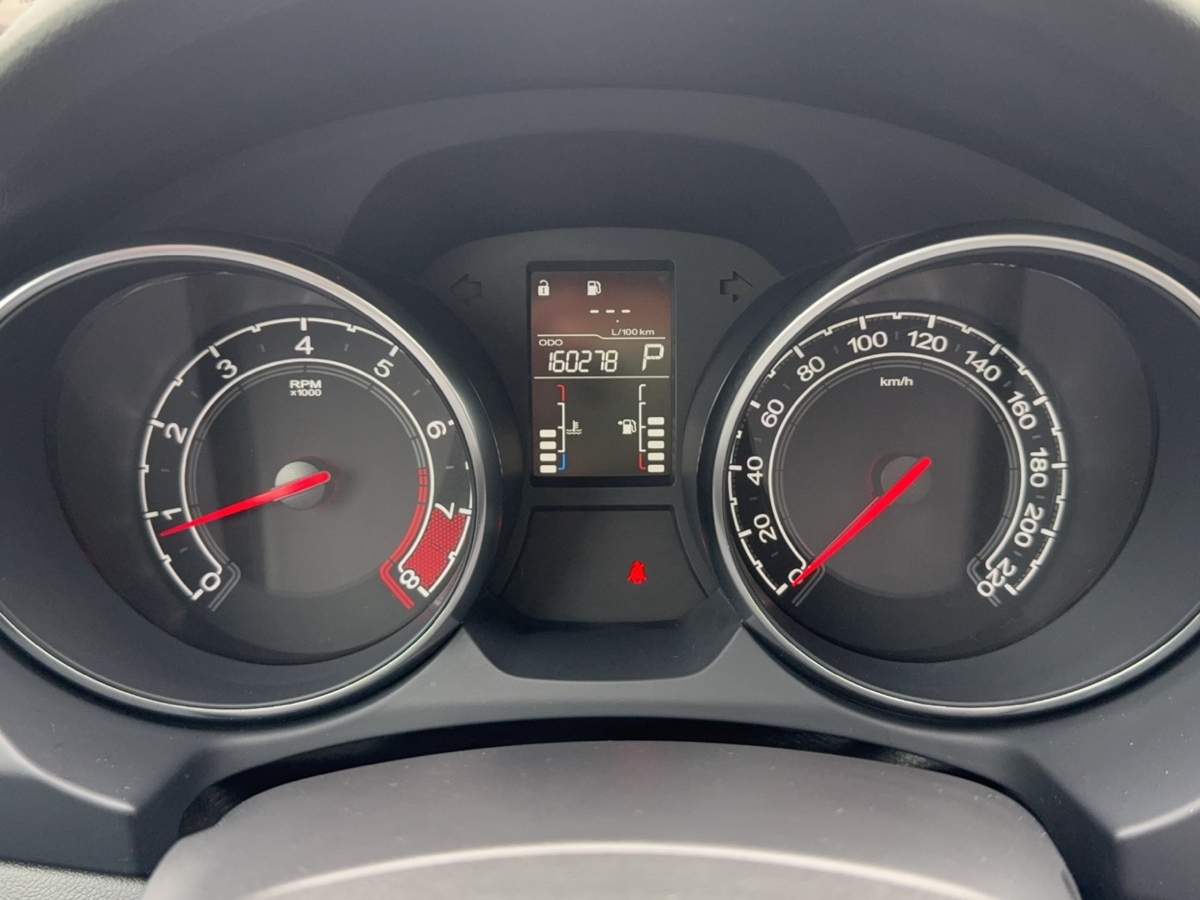 MG GT 2016 #14 MG GT 2016 car image #14