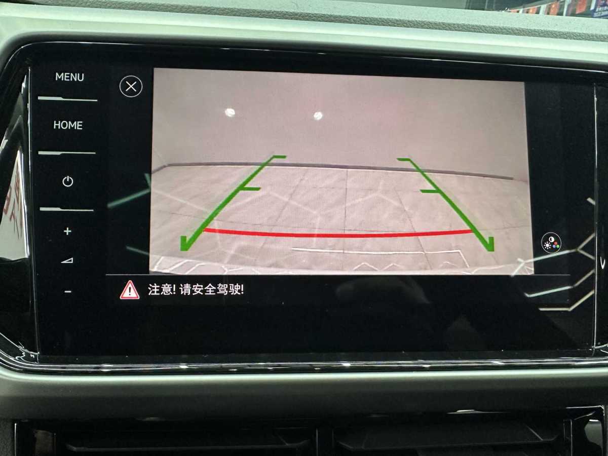 Volkswagen T-Cross 2021 car image #14