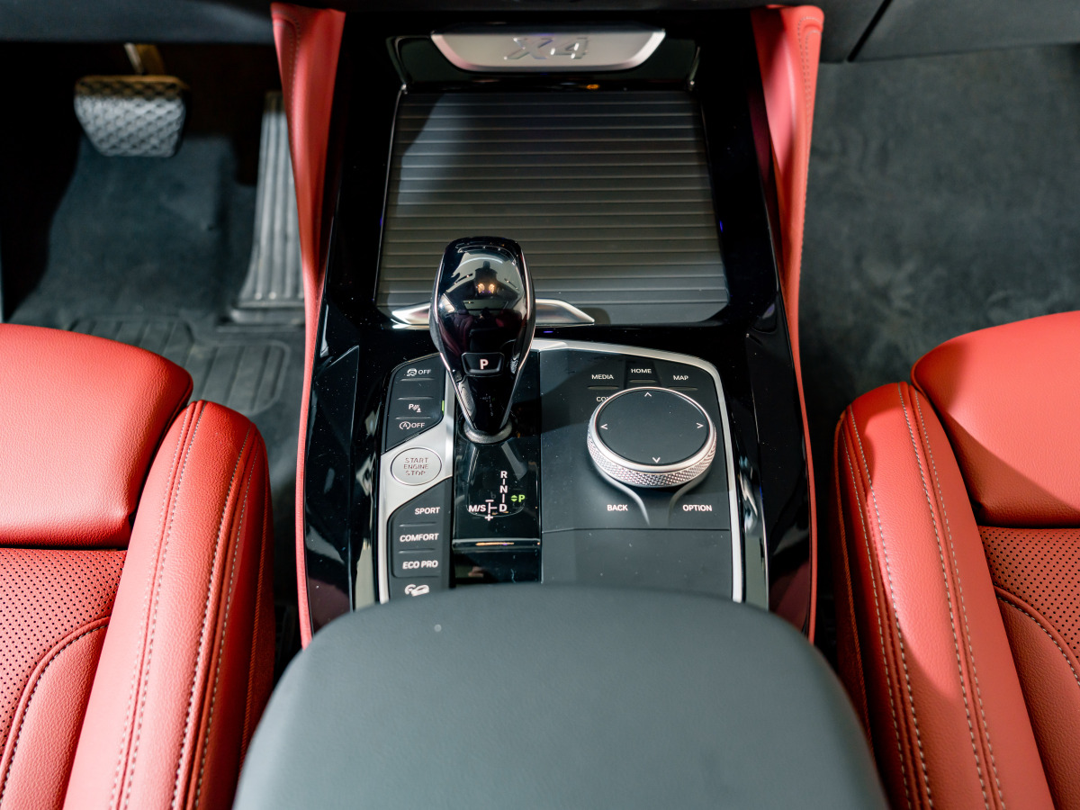 BMW X4 2025 صورة سيارة #14