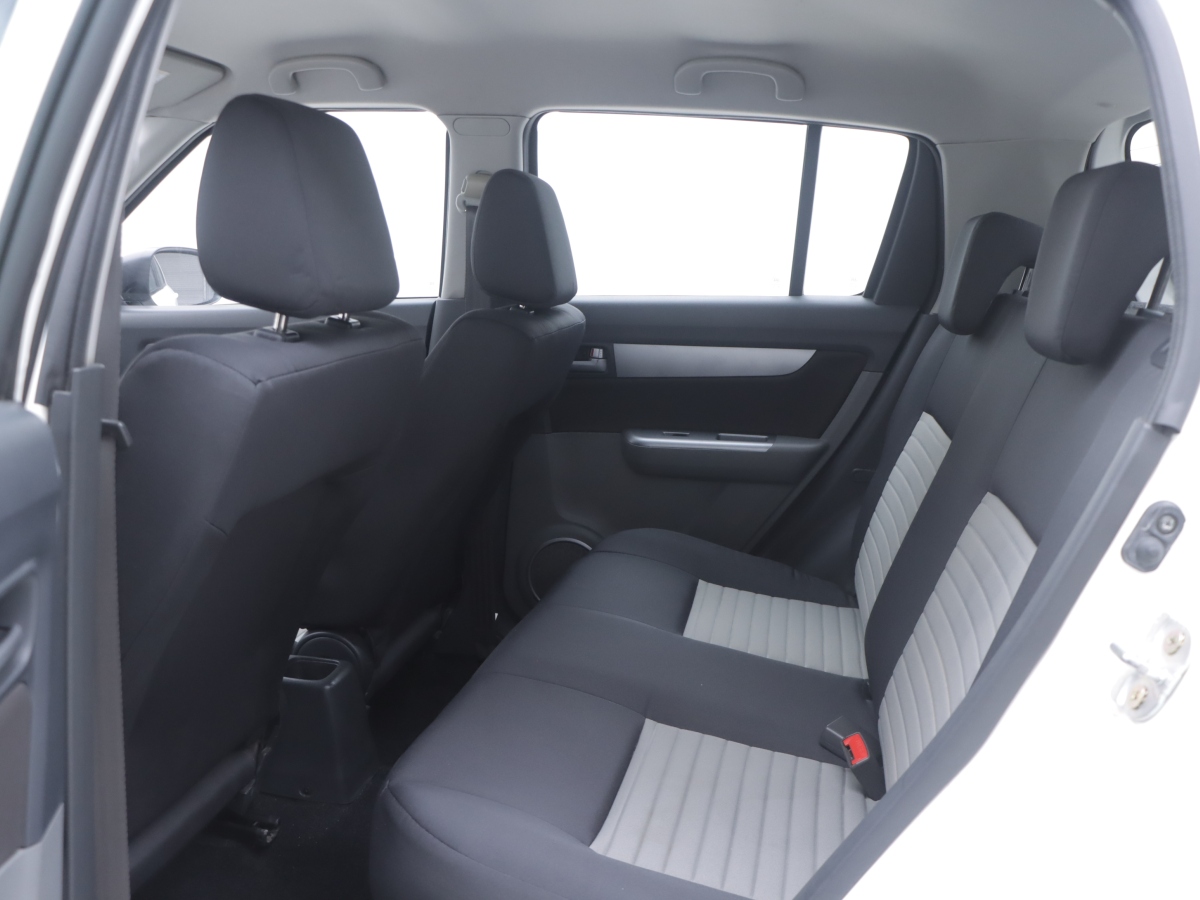 Suzuki Swift 2016 #14 Suzuki Swift 2016 car image #14