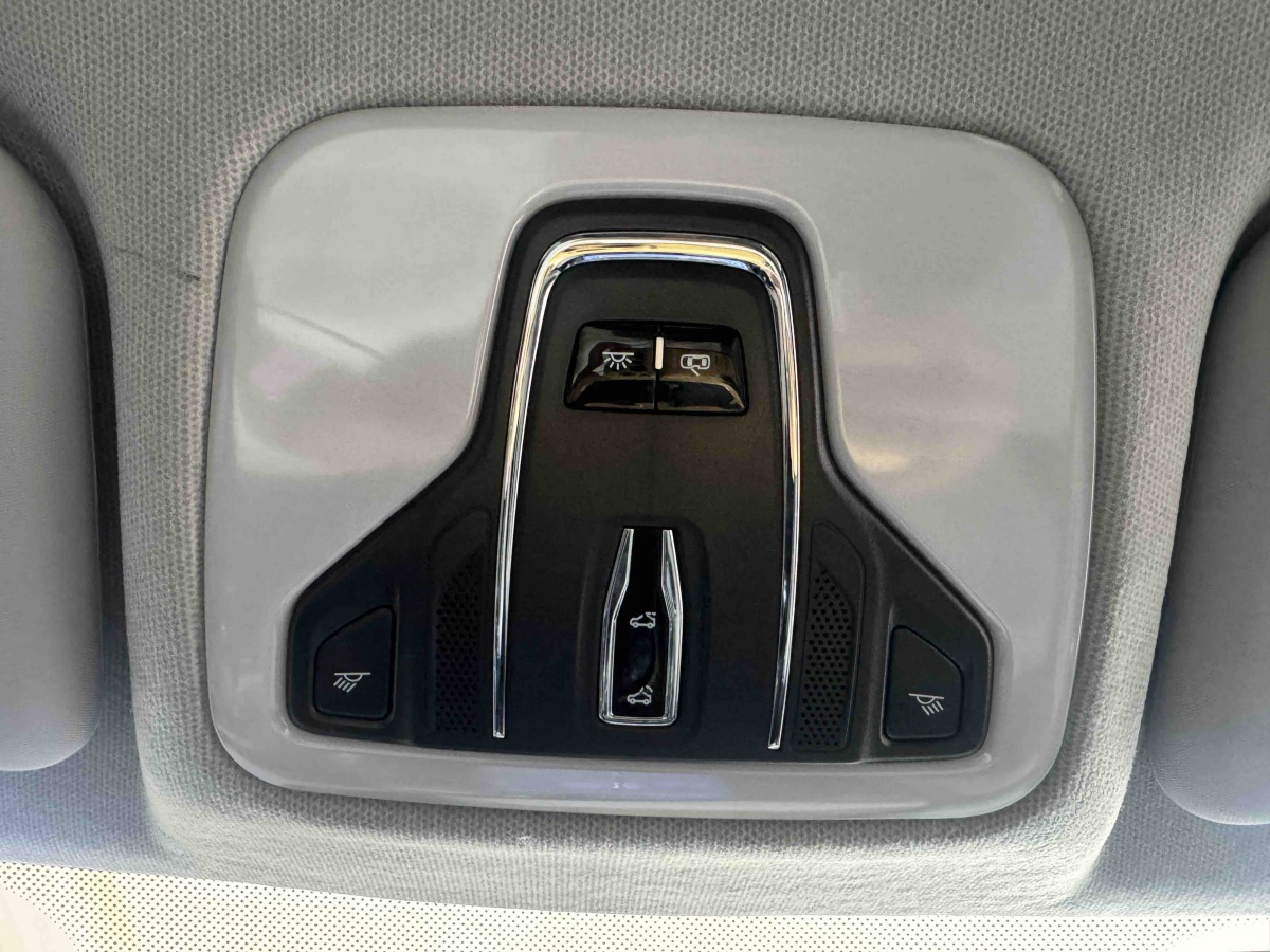 Chery Tiggo 3x 2022 #14 Chery Tiggo 3x 2022 car image #14
