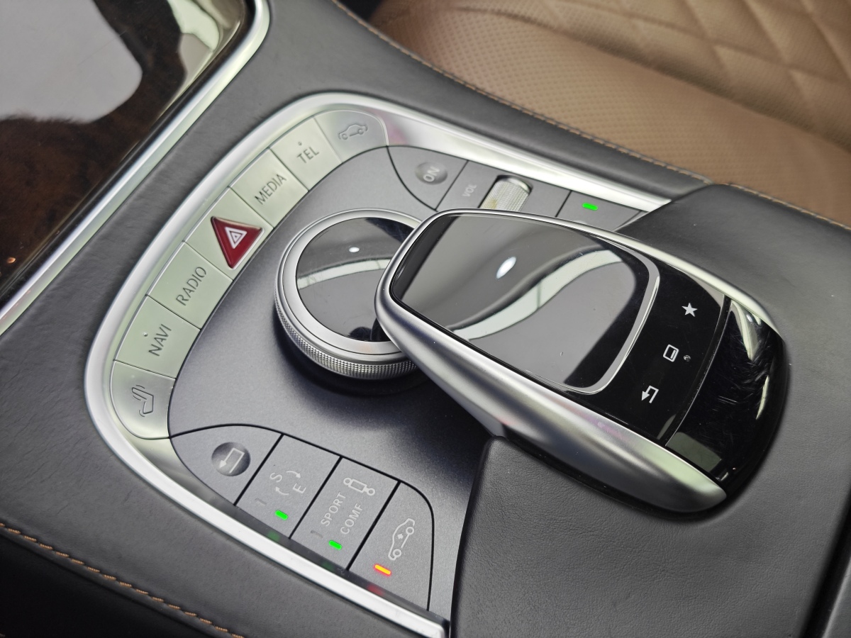 Mercedes-Benz Maybach S Class 2016 car image #14