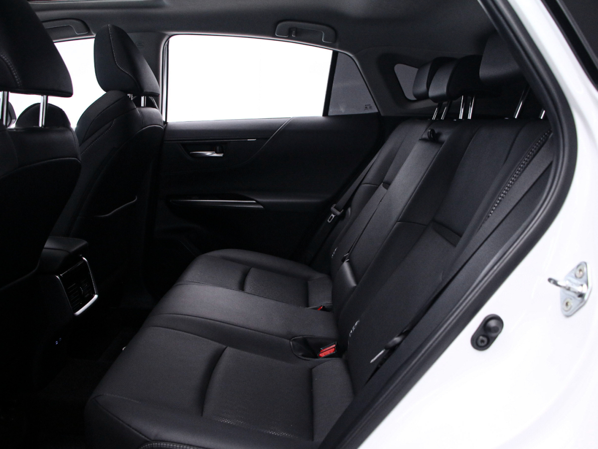 Toyota Venza 2023 car image #14