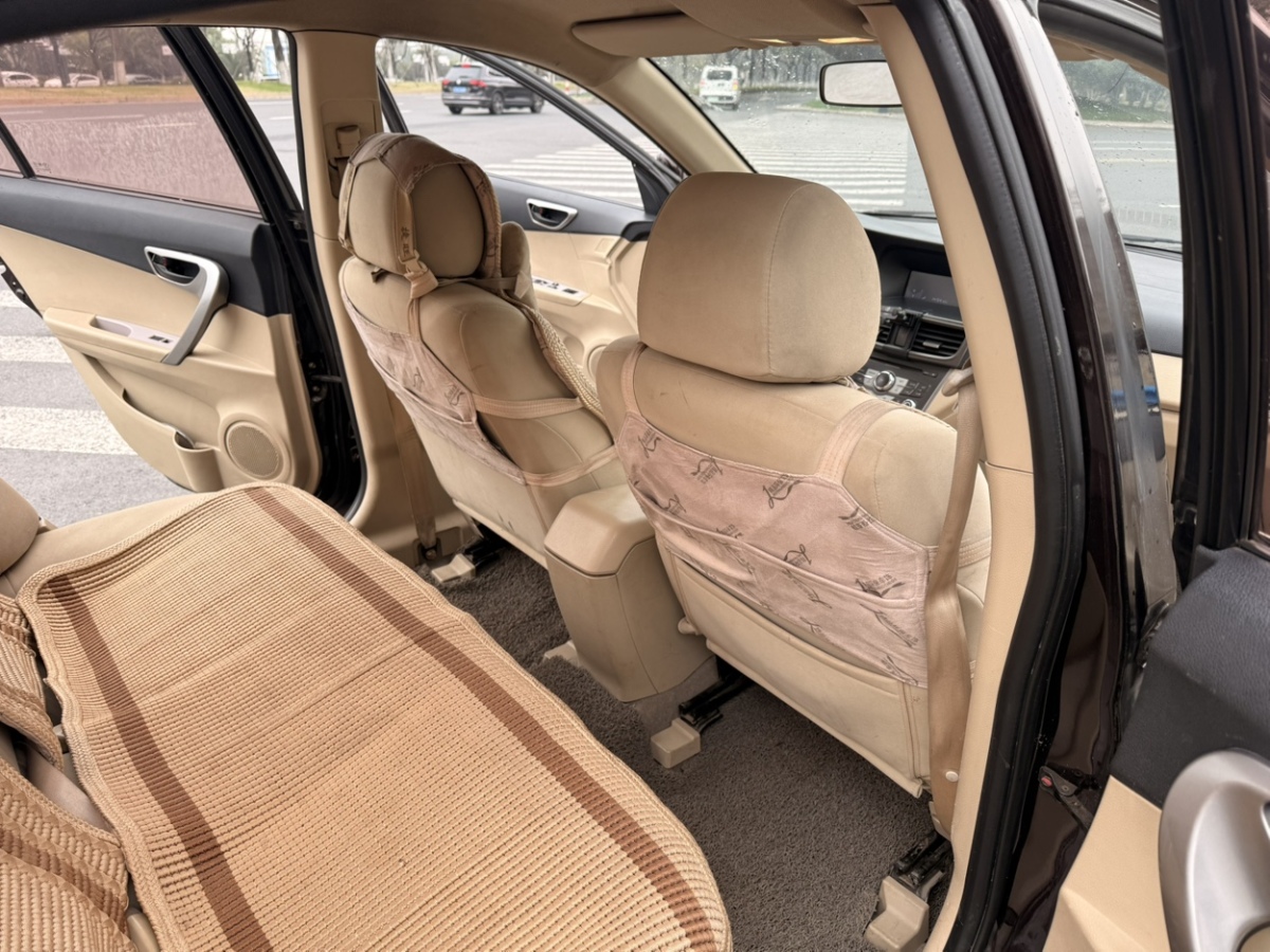 Soueast V5 Lingzhi 2012 car image #14