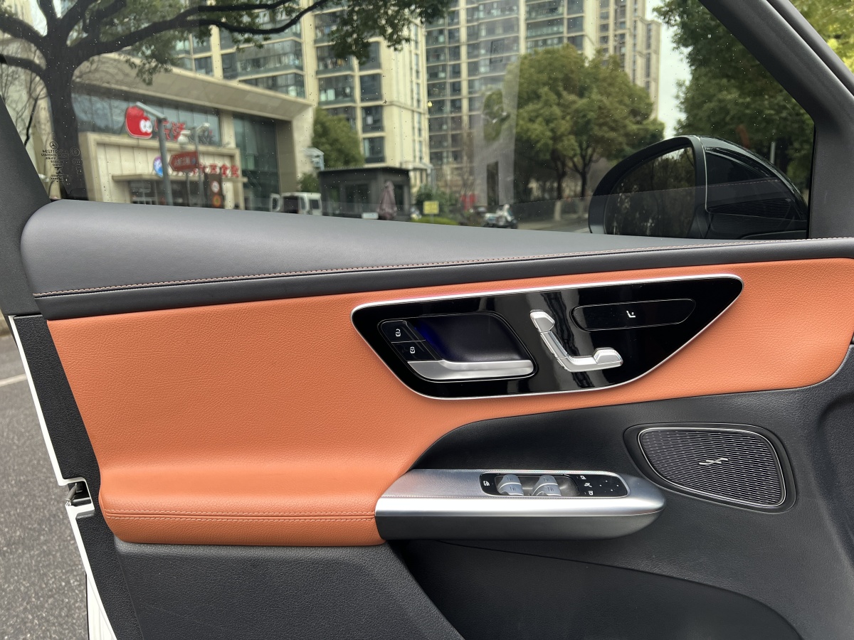 Mercedes-Benz GLC Class 2025 car image #14