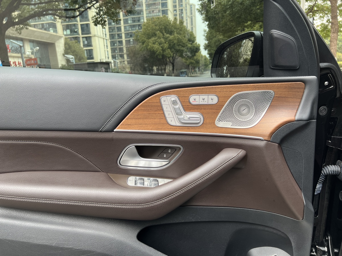 Mercedes-Benz GLS Class 2021 car image #14